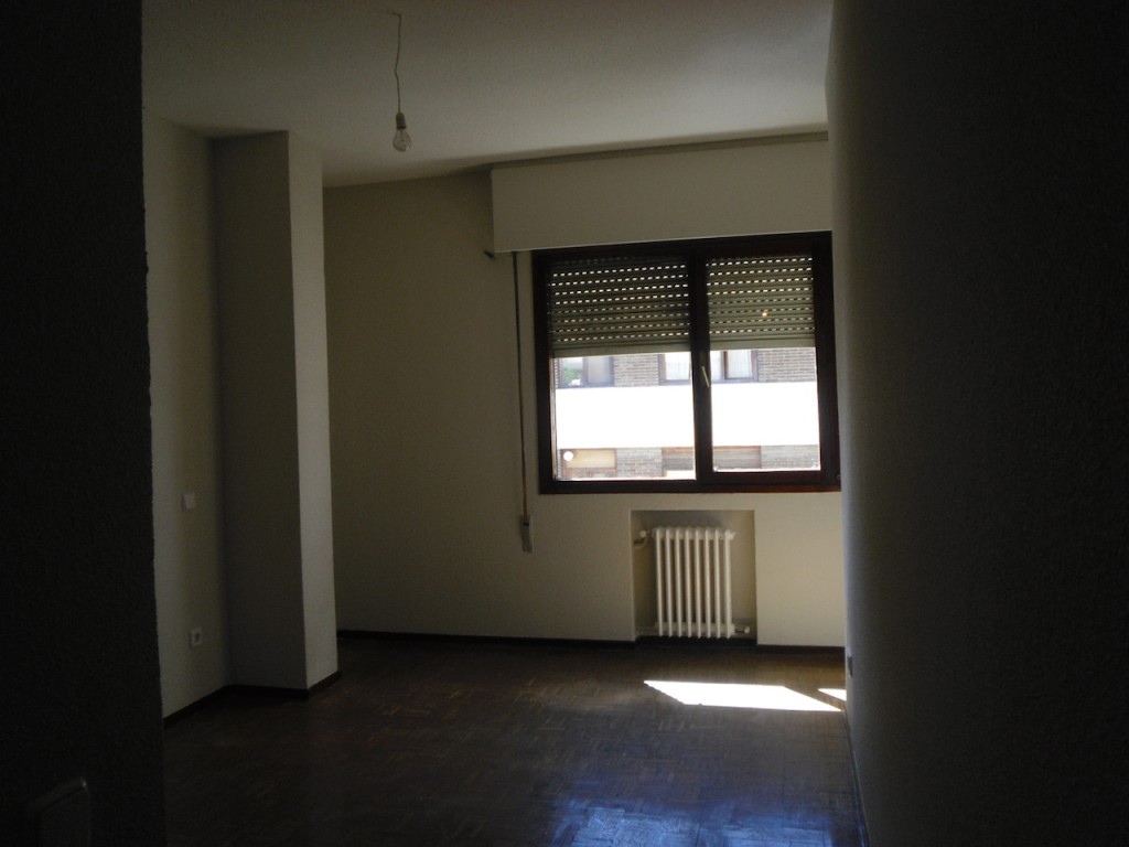 ANDRES MELLADO, 35- 6º B 11