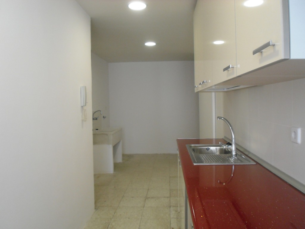 ANDRES MELLADO, 35- 6º B 24