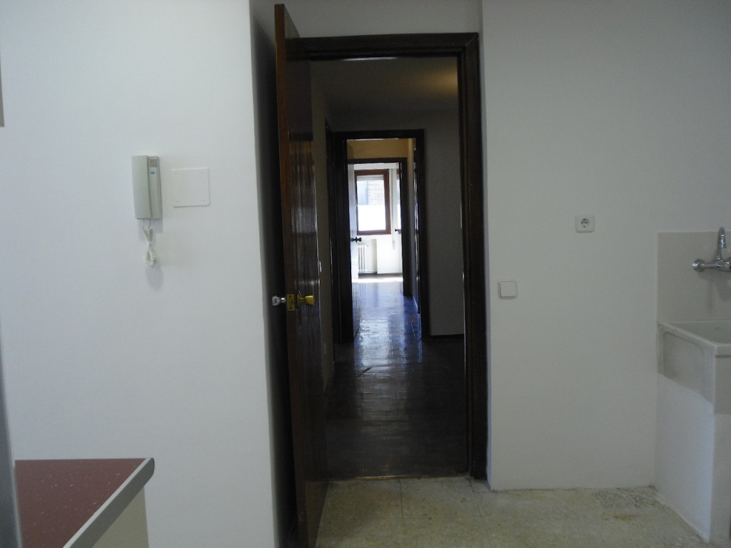 ANDRES MELLADO, 35- 6º B 33