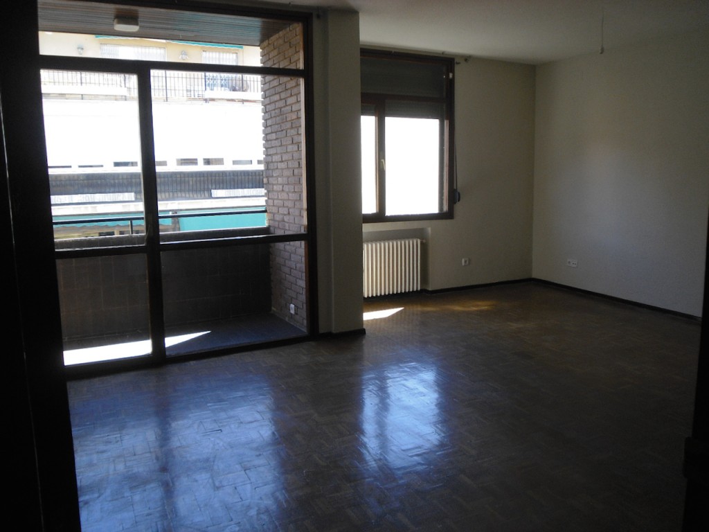 ANDRES MELLADO, 35- 6º B 36