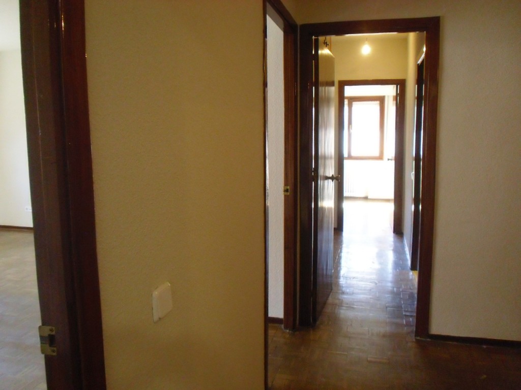 ANDRES MELLADO, 35- 6º B 38