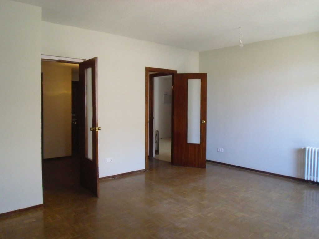 ANDRES MELLADO, 35- 6º B 5