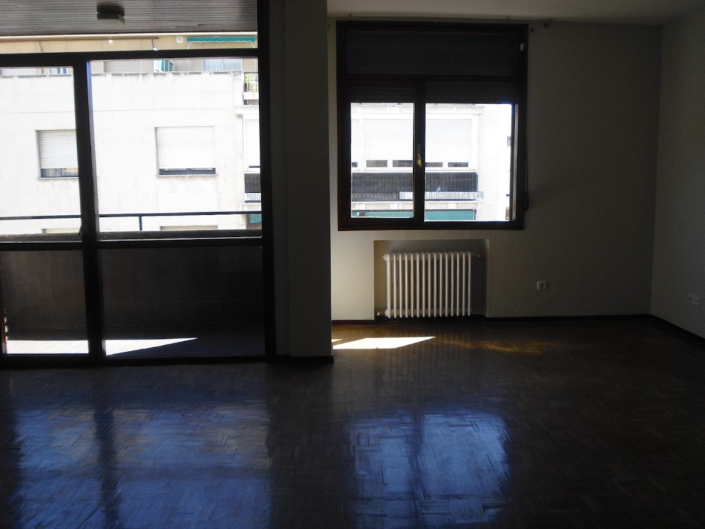ANDRES MELLADO, 35- 6º B 7