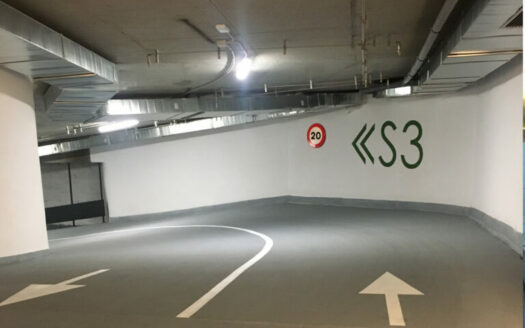 Garajes en Madrid: Alquiler Vs. Comprar